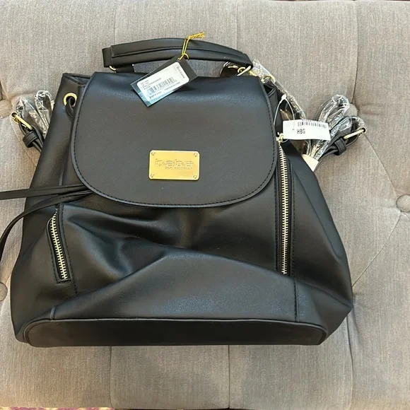 Backpack - Picture 4 of 5